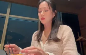 Son Ye Jin Unggah Video Mukbang di Taiwan, Warganet Protes Cuma Dikasih Lihat Tangan Hyun Bin