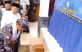 Saat Orang Tua KSAL Menjadi Nama Gedung Pesantren di Garut